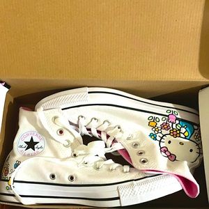 Hello kitty converse NWT